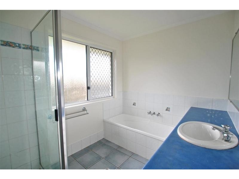 8 Scowcroft Place, Currimundi QLD 4551