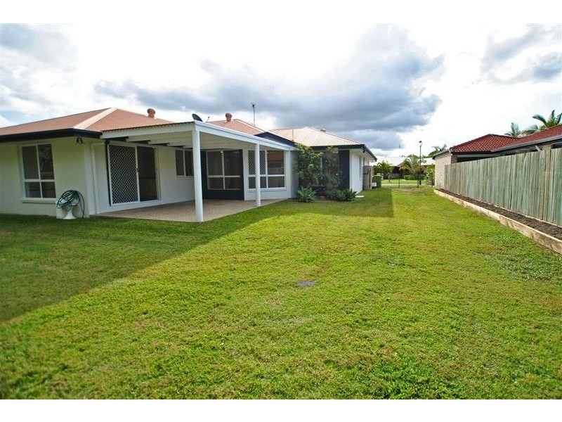 8 Scowcroft Place, Currimundi QLD 4551