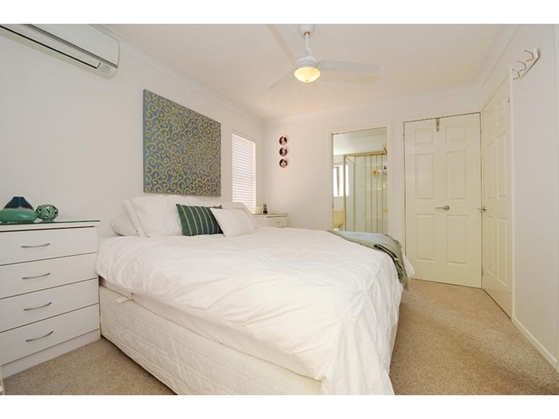1/ 10 Mahia Terrace, Kings Beach QLD 4551
