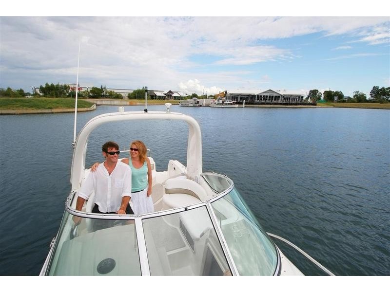 23 Sea Glint Place, Pelican Waters QLD 4551