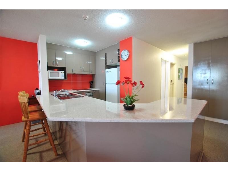 2/ 32 Victoria Terrace, Kings Beach QLD 4551