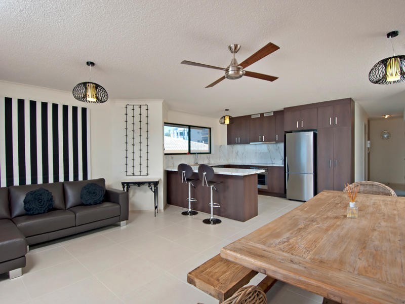 2/ 18 Queen Of Colonies Parade, Moffat Beach QLD 4551