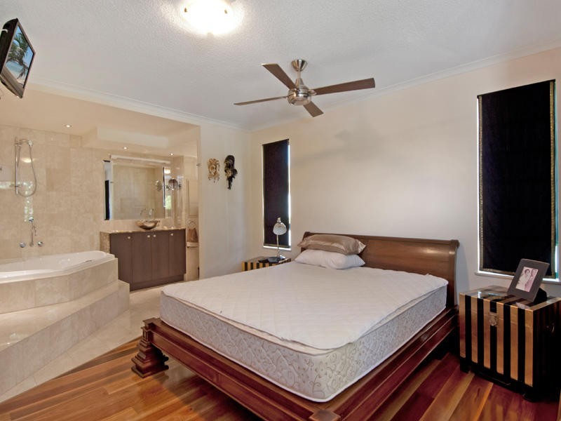 2/ 18 Queen Of Colonies Parade, Moffat Beach QLD 4551