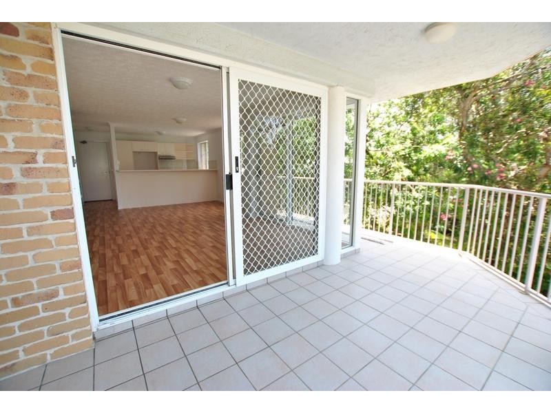 1/ 13 Arthur Street, Kings Beach QLD 4551