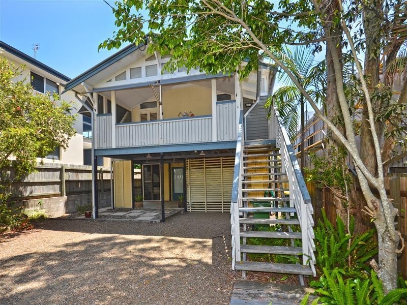 18 Seaview Terrace, Moffat Beach QLD 4551