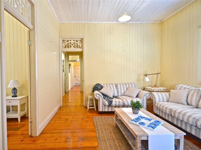 18 Seaview Terrace, Moffat Beach QLD 4551