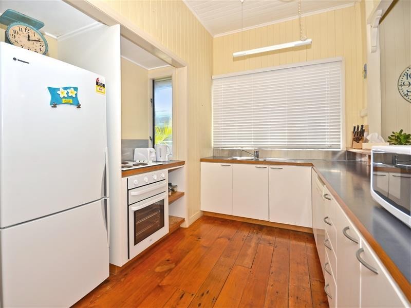 18 Seaview Terrace, Moffat Beach QLD 4551