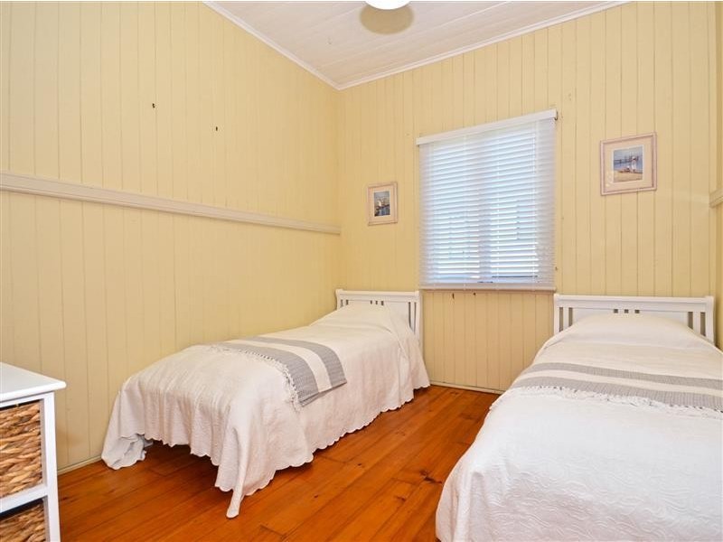 18 Seaview Terrace, Moffat Beach QLD 4551
