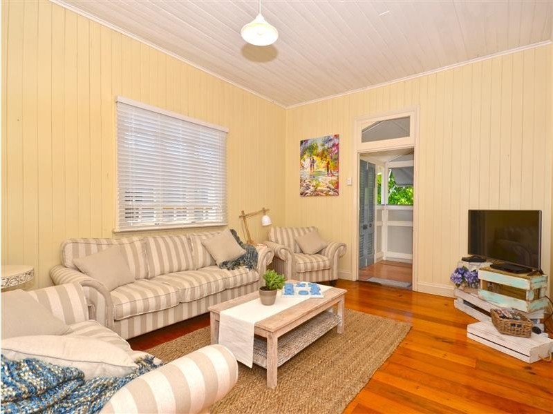 18 Seaview Terrace, Moffat Beach QLD 4551