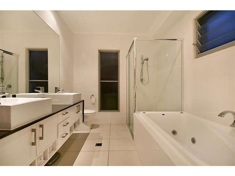 21 Seaview Terrace, Moffat Beach QLD 4551