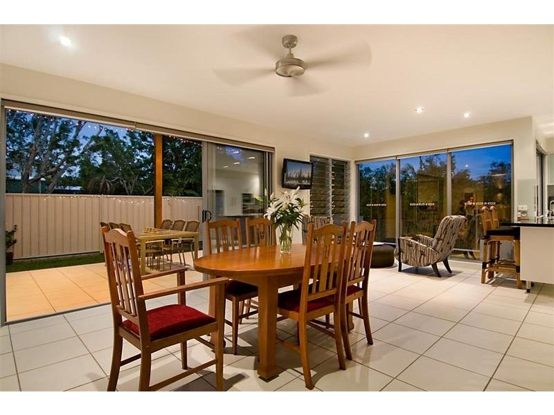 21 Seaview Terrace, Moffat Beach QLD 4551