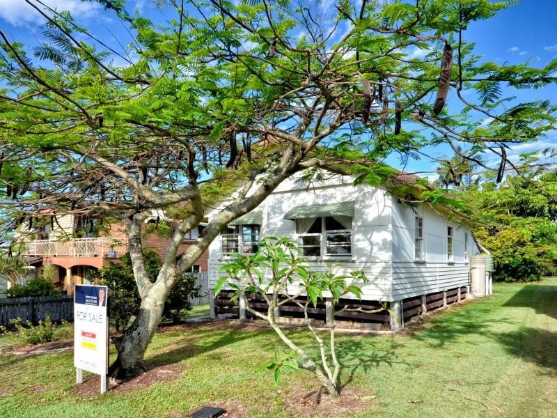 7 Seaview Terrace, Moffat Beach QLD 4551