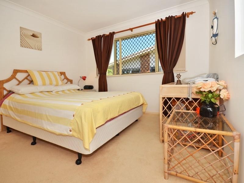 4/ 2 Burke Street, Golden Beach QLD 4551