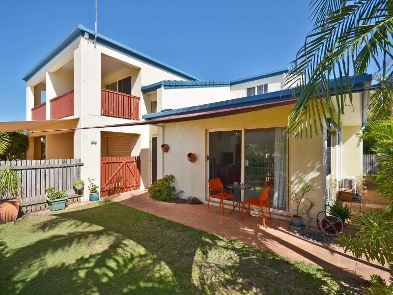 4/ 2 Burke Street, Golden Beach QLD 4551