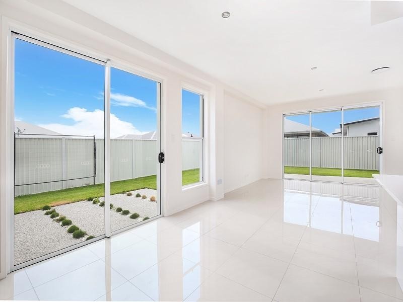 4 Severn Place, Pelican Waters QLD 4551