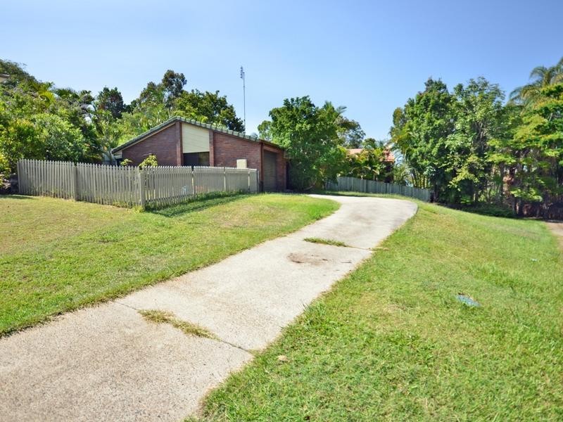 4 Shearwater Court, Aroona QLD 4551