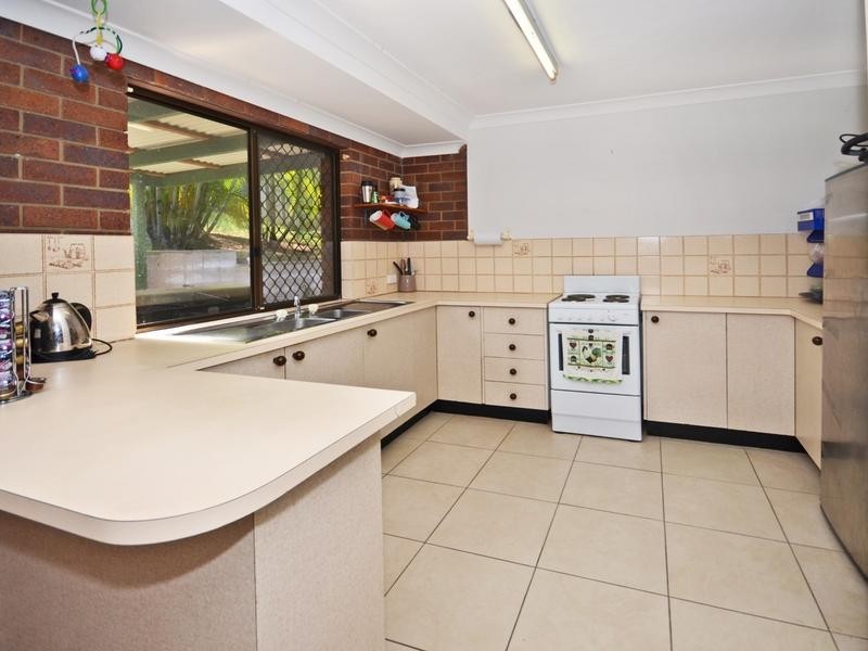 4 Shearwater Court, Aroona QLD 4551