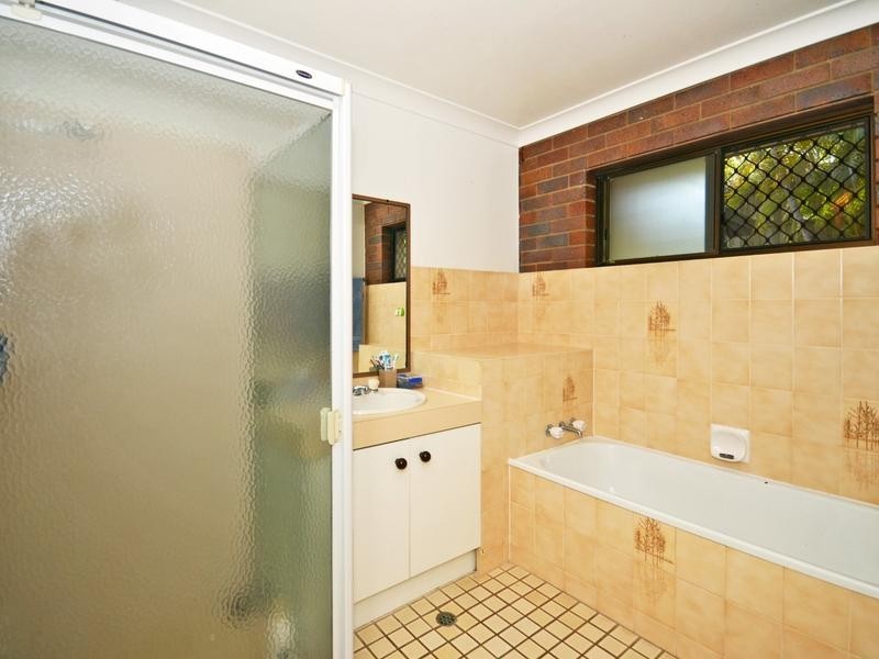 4 Shearwater Court, Aroona QLD 4551