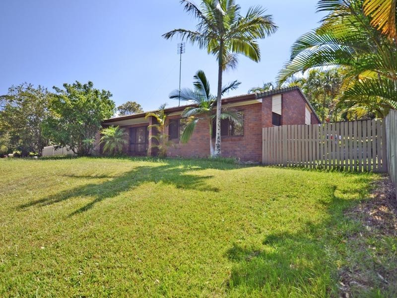 4 Shearwater Court, Aroona QLD 4551