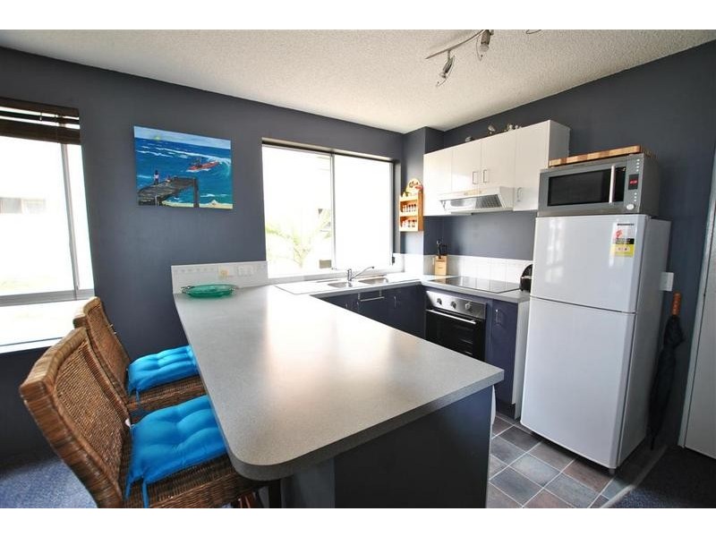 4/ 47 Verney Street, Kings Beach QLD 4551