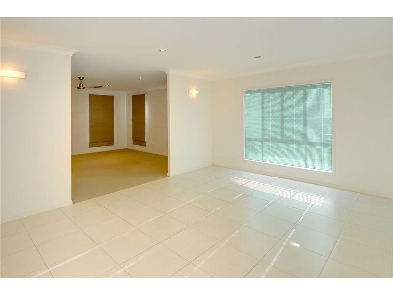 25 Sovereign Circuit, Pelican Waters QLD 4551