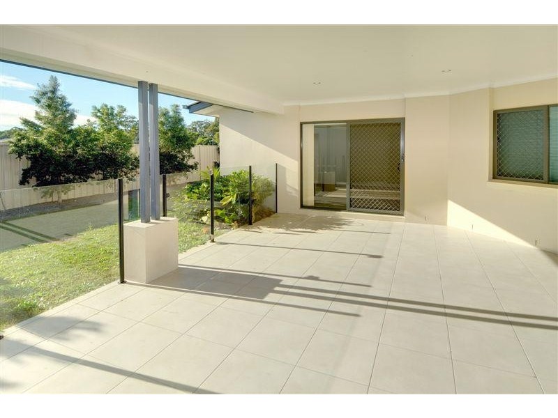 25 Sovereign Circuit, Pelican Waters QLD 4551