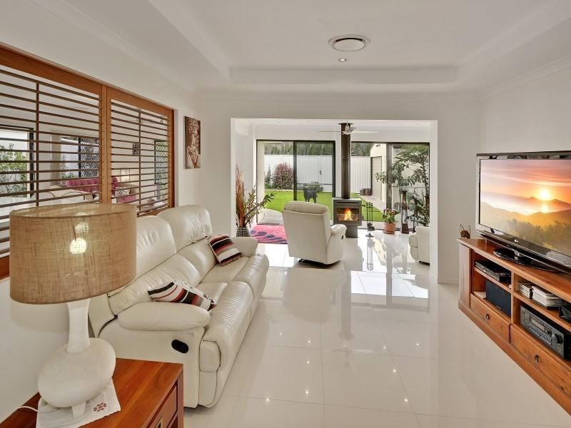 3 Sovereign Circuit, Pelican Waters QLD 4551