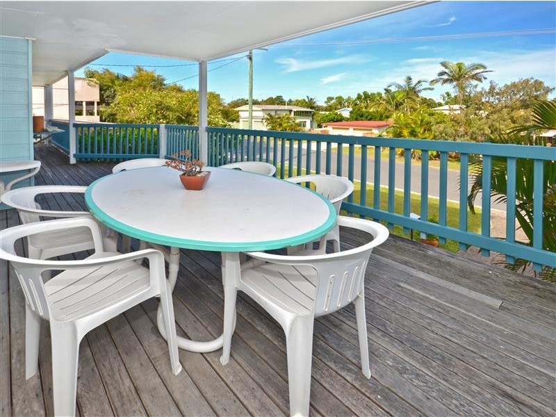 4 Stanley Street, Dicky Beach QLD 4551