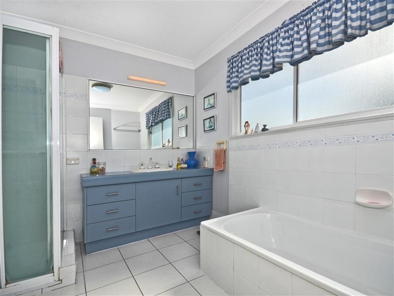 4 Stanley Street, Dicky Beach QLD 4551