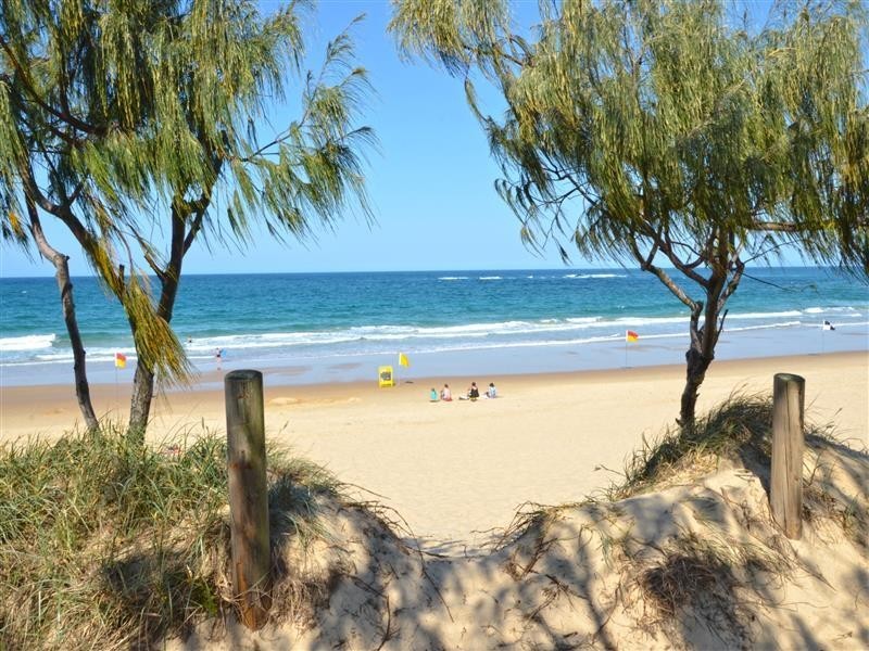 4 Stanley Street, Dicky Beach QLD 4551