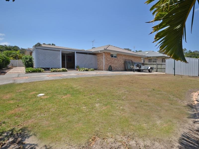 1 St Helena Street, Little Mountain QLD 4551