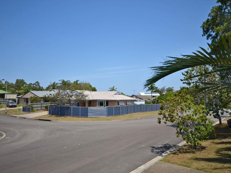 1 St Helena Street, Little Mountain QLD 4551