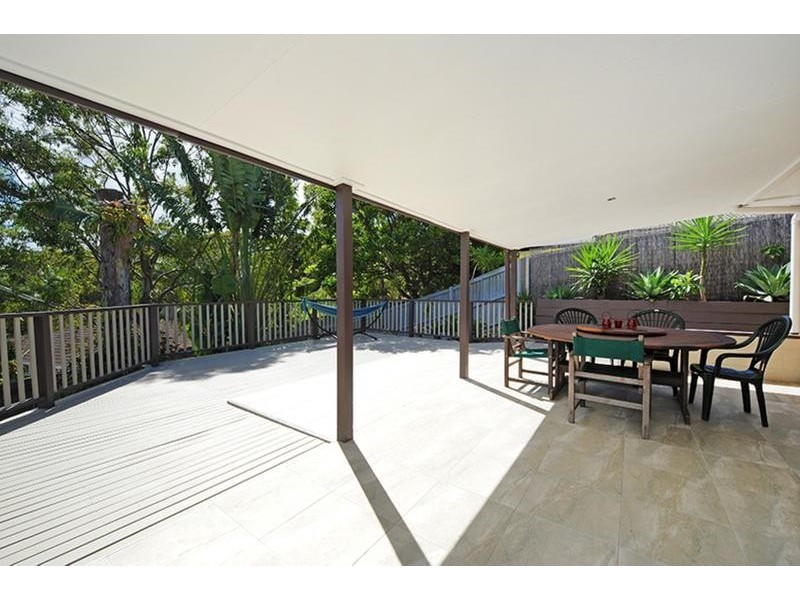 6 St Helena Street, Little Mountain QLD 4551