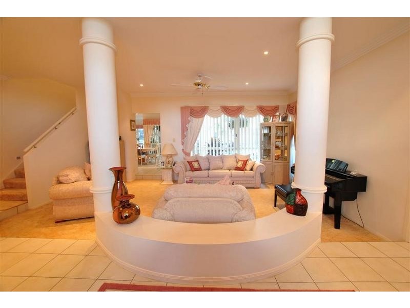 15 Stirling Castle Court, Pelican Waters QLD 4551