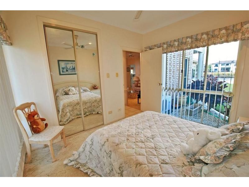 15 Stirling Castle Court, Pelican Waters QLD 4551