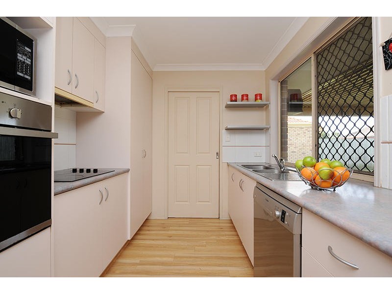 21 St James Court, Little Mountain QLD 4551