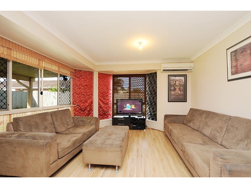 21 St James Court, Little Mountain QLD 4551