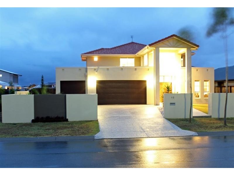 12 St Pauls Avenue, Pelican Waters QLD 4551