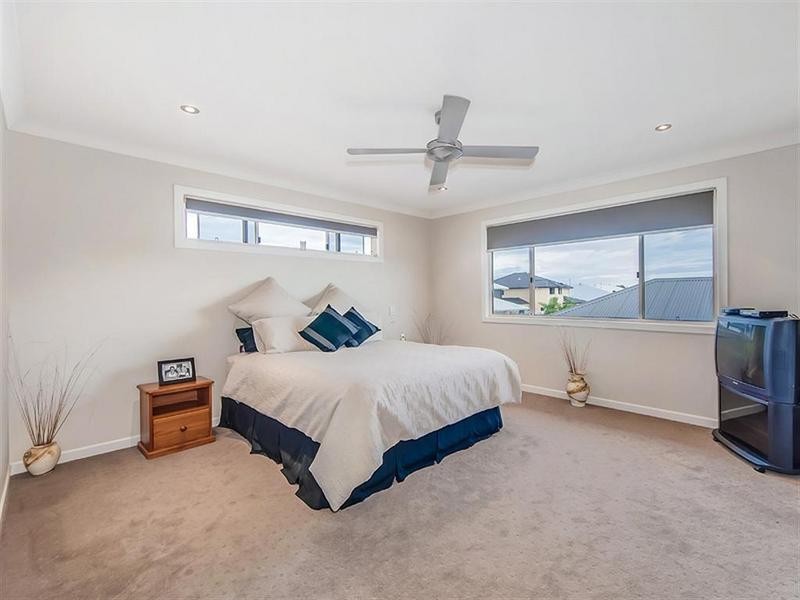 12 St Pauls Avenue, Pelican Waters QLD 4551