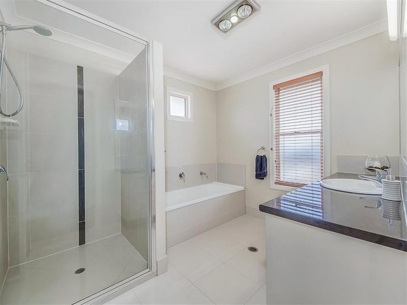 12 St Pauls Avenue, Pelican Waters QLD 4551