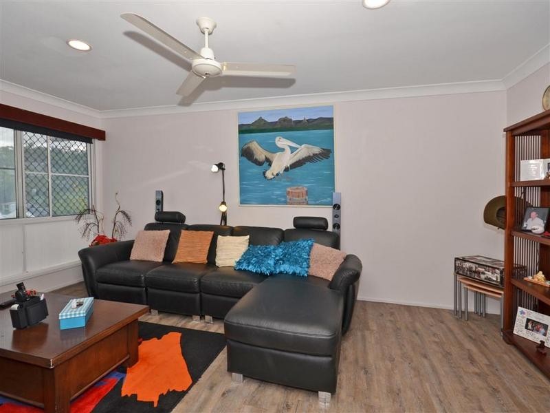 15 Stradbroke Drive, Little Mountain QLD 4551