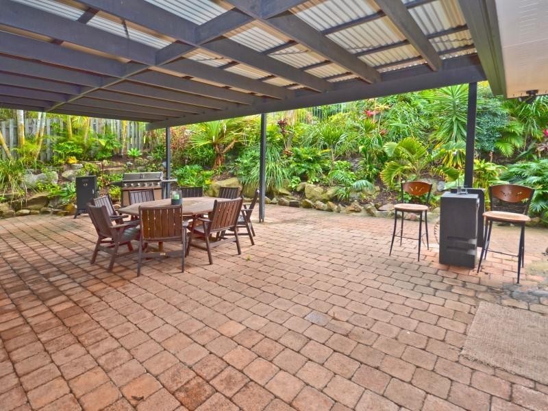 7 Stradbroke Drive, Little Mountain QLD 4551
