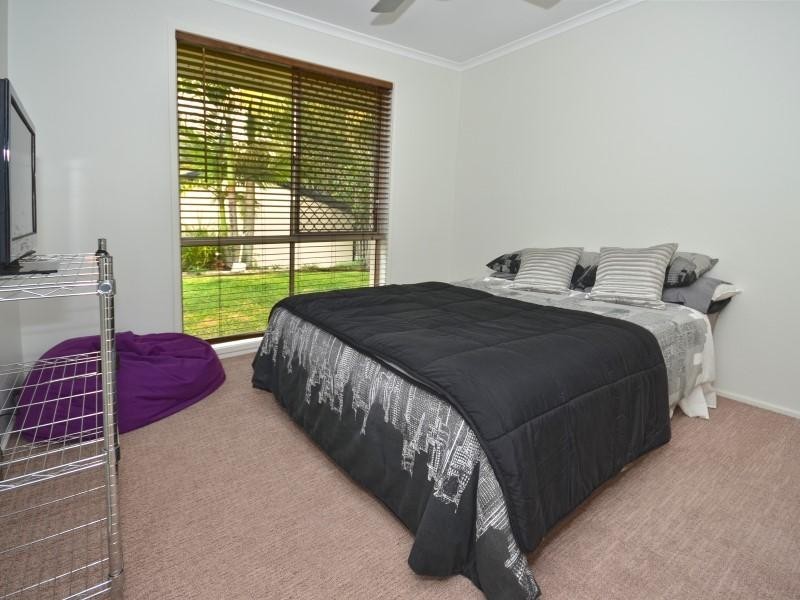 7 Stradbroke Drive, Little Mountain QLD 4551