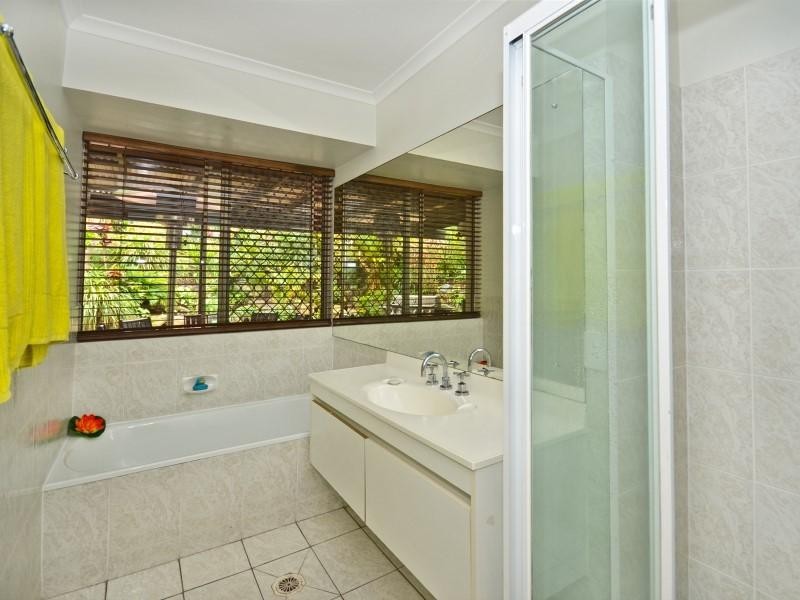 7 Stradbroke Drive, Little Mountain QLD 4551