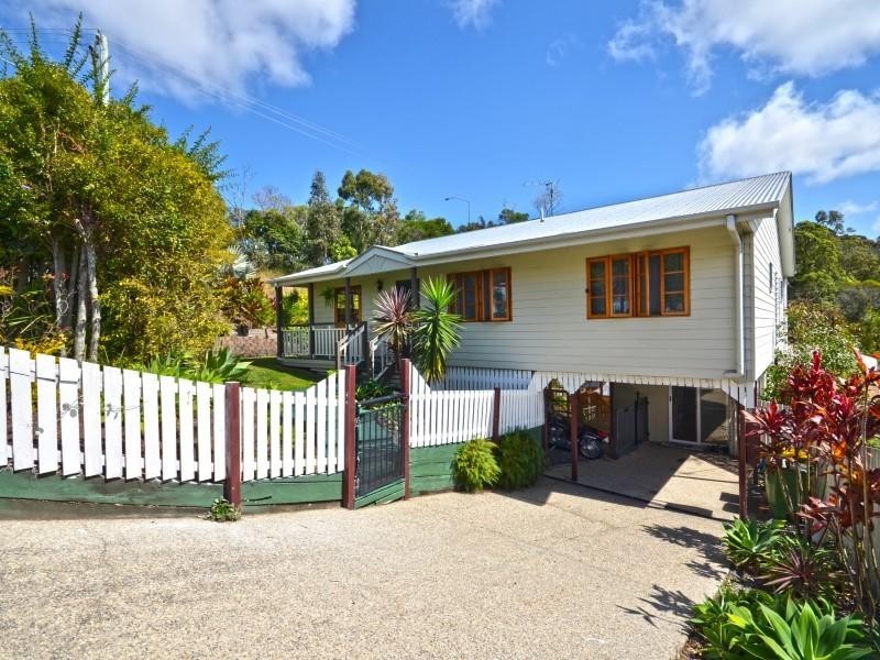 1 Stradbroke Drive, Little Mountain QLD 4551