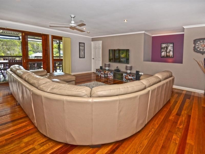 1 Stradbroke Drive, Little Mountain QLD 4551