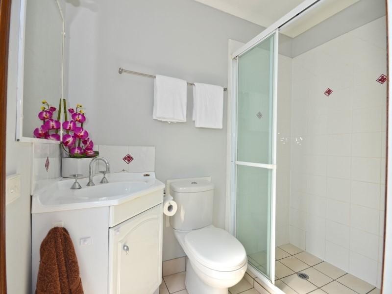 1 Stradbroke Drive, Little Mountain QLD 4551