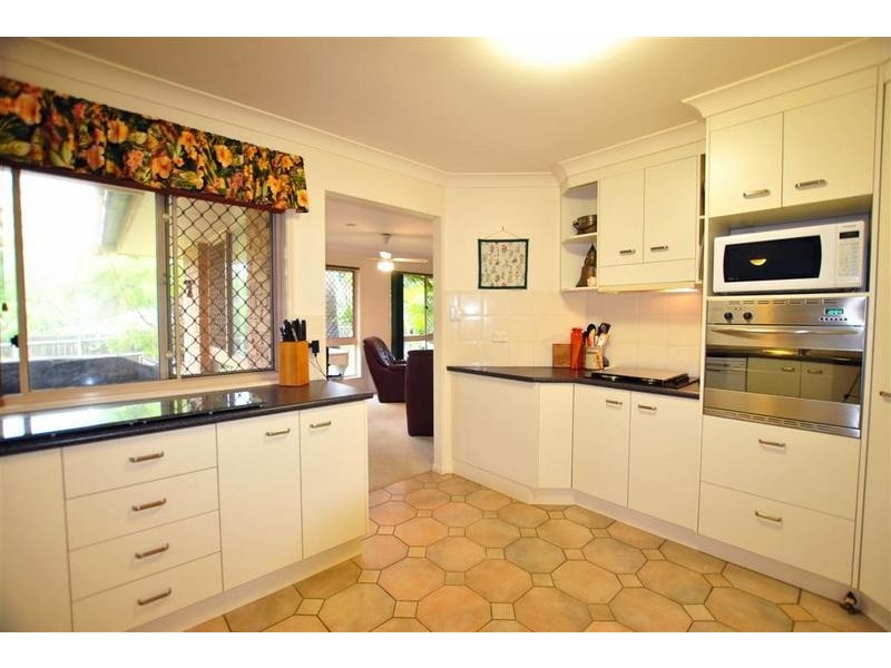 21 Stradbroke Drive, Little Mountain QLD 4551