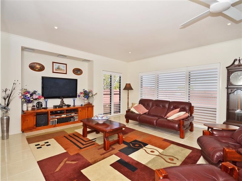 90 Sugar Bag Road, Little Mountain QLD 4551