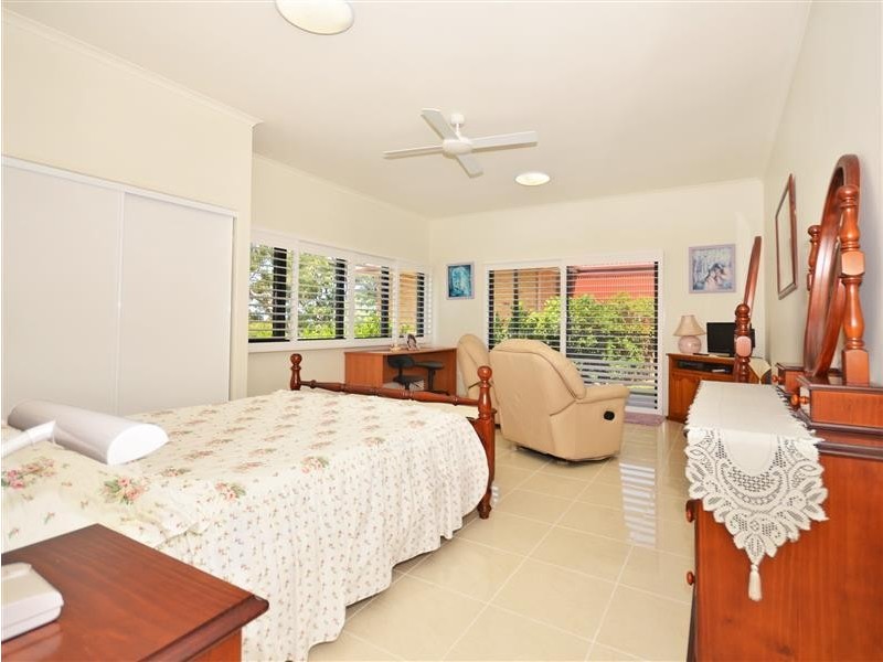 90 Sugar Bag Road, Little Mountain QLD 4551